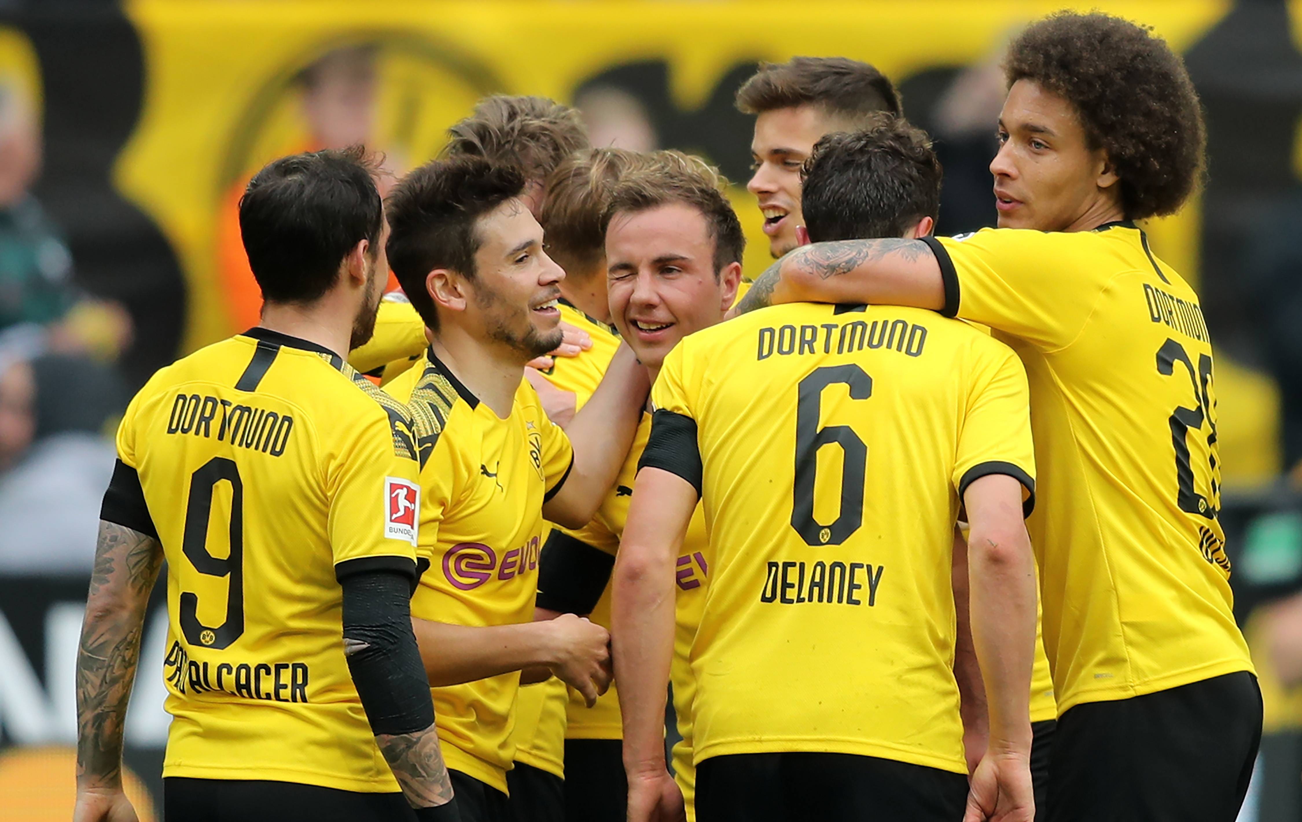 多特蒙德主场大胜，实力稳居前三(多特蒙德主场大胜,实力稳居前三的球员)